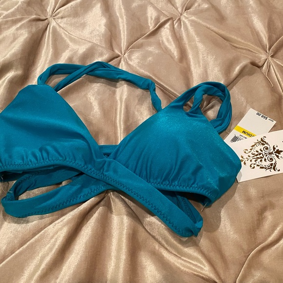 COPY - BECCA wrap bikini top and Hipster bottom - Picture 3 of 4